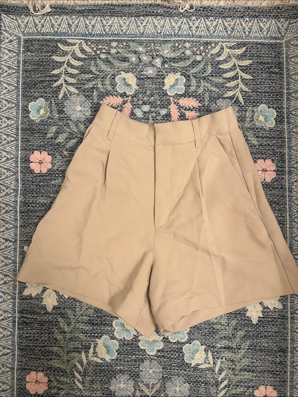Abercrombie & Fitch Beige Tailored High-Waist Shorts